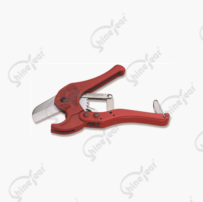 CH-42 PVC PIPE CUTTER .